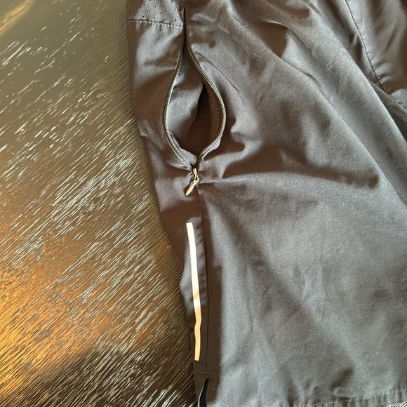 YoungLA Shorts - Picture 3 of 7